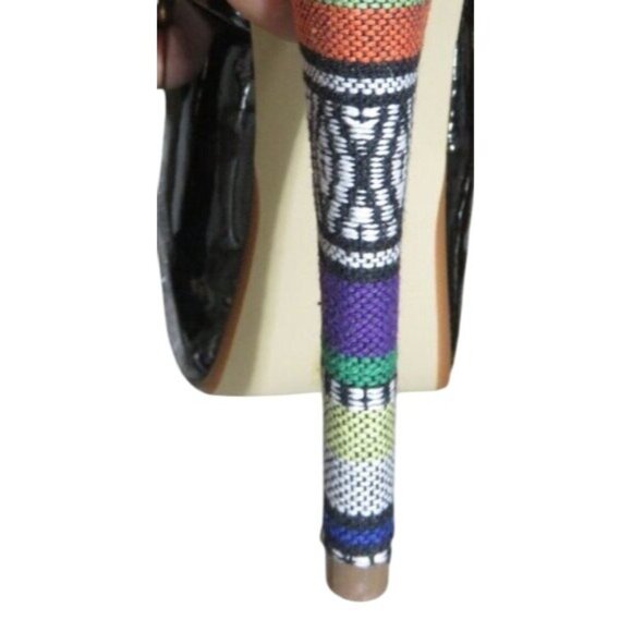 Chinese Laundry Triple Major Black Patent Leather Peep Toe Patterned Heels sz 8 - Picture 10 of 14